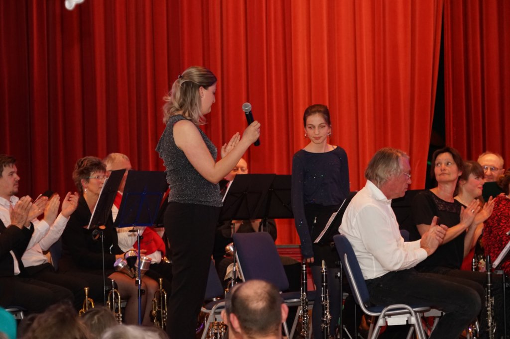 emmjaaruitvoering2019dsc02038.jpg