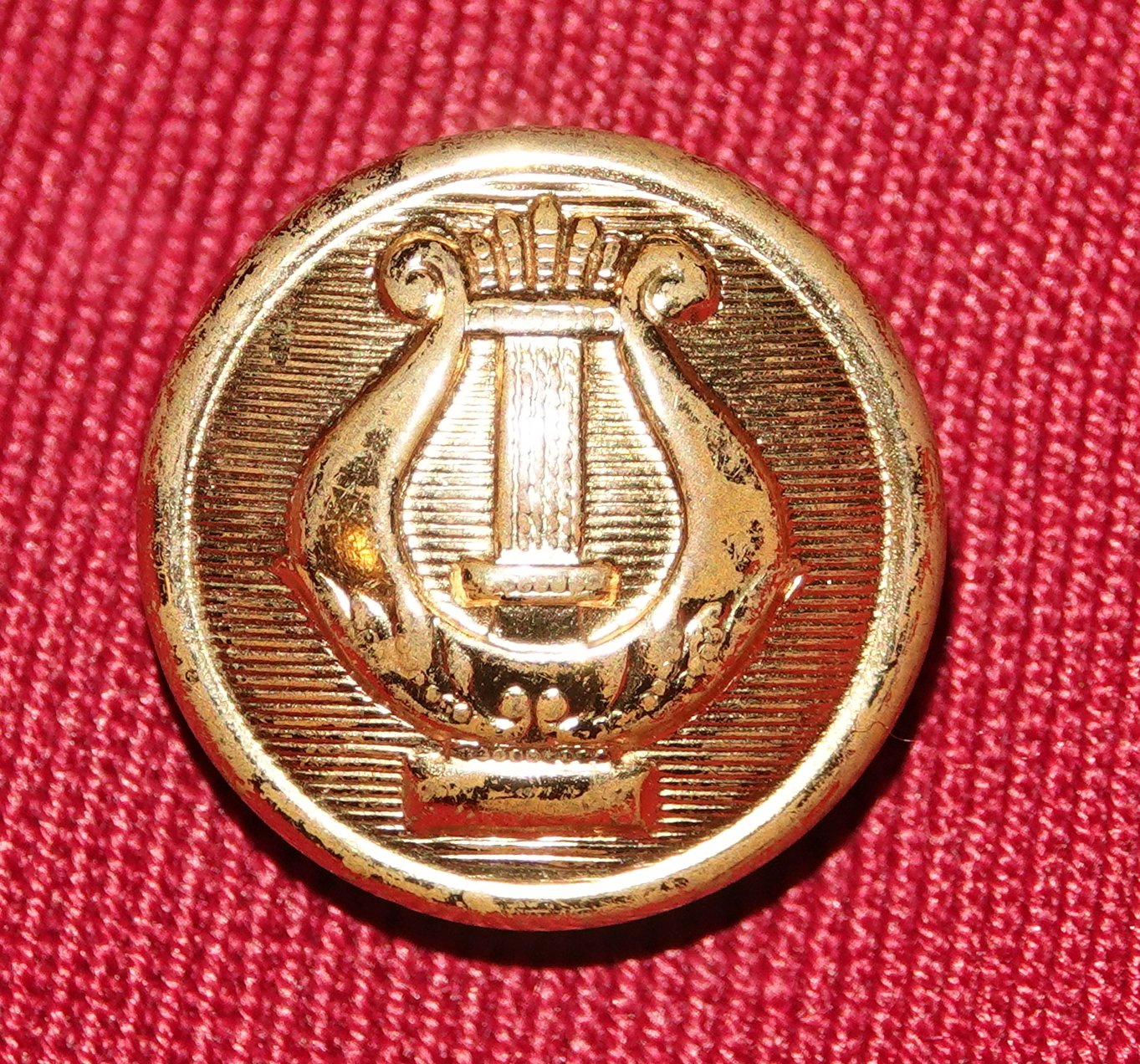 uniformknoopopstofemmmedaillesenaandenkens2.jpg